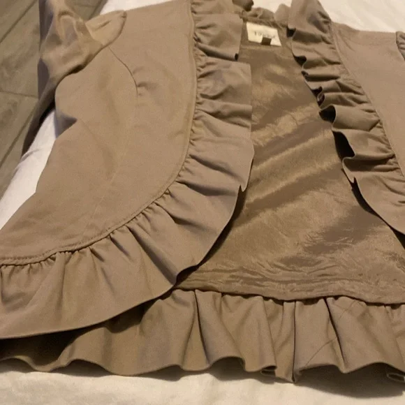 Fossil Ruffle Jacket - Picture 7 of 9